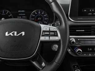 Kia  14