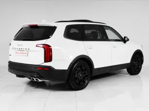 Kia  4