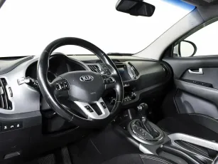 Kia  11