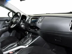 Kia  9