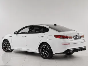 Kia  4