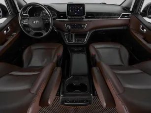 Hyundai  8