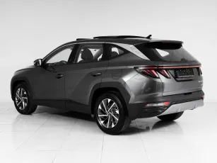 Hyundai  6