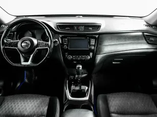 Nissan  10