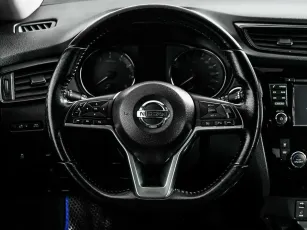 Nissan  11