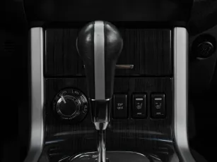 Nissan  19