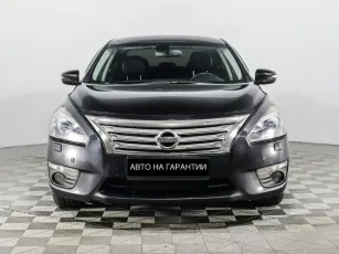 Nissan  2
