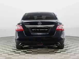 Nissan  6