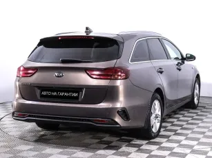 Kia  3