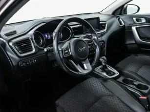 Kia  7