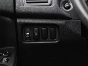 Mitsubishi  11