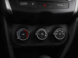 Mitsubishi  14