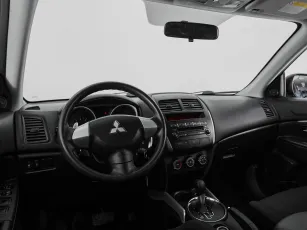 Mitsubishi  7