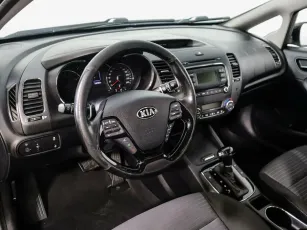 Kia  6