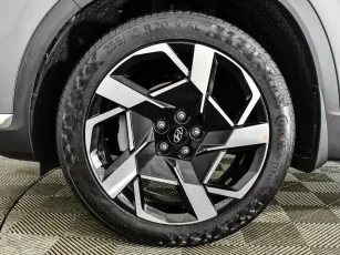 Hyundai  6