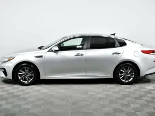 Kia  3