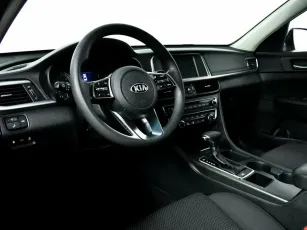 Kia  9