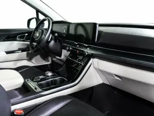 Kia  8