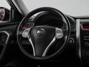 Nissan  13