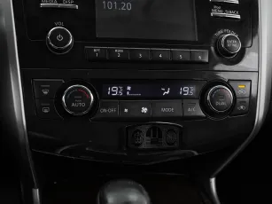 Nissan  16