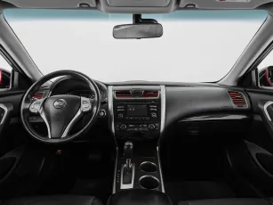 Nissan  8