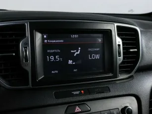 Kia  12