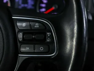 Kia  15