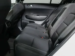 Kia  19