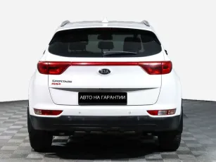 Kia  6
