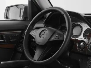 Mercedes-Benz  10