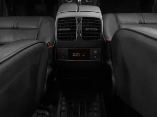Mercedes-Benz  18
