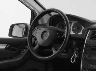 Mercedes-Benz  10