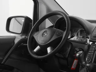 Mercedes-Benz  10