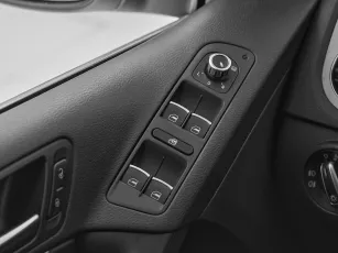Volkswagen  13