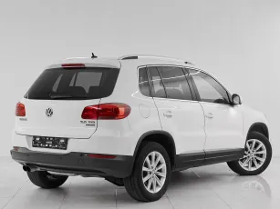 Volkswagen  6