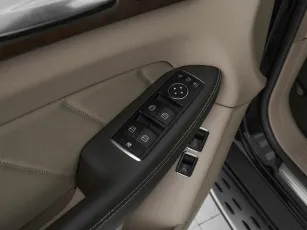 Mercedes-Benz  13