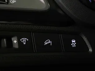 Hyundai  11