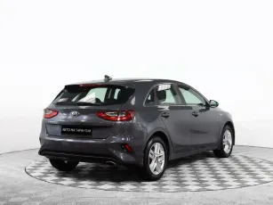 Kia  3