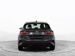 Kia  4