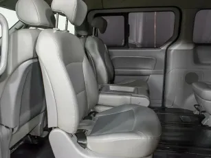 Hyundai  10