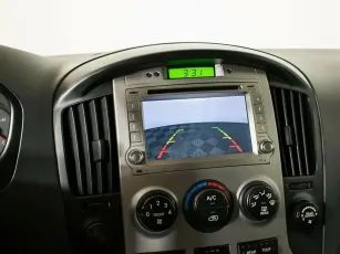 Hyundai  9