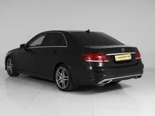 Mercedes-Benz  4