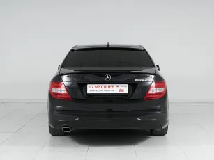 Mercedes-Benz  5