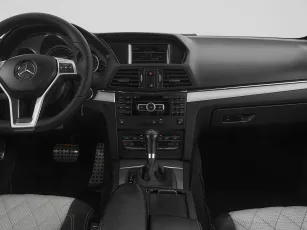 Mercedes-Benz  14