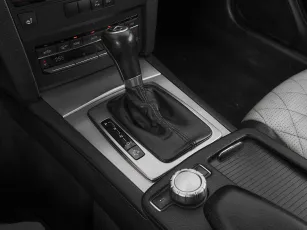 Mercedes-Benz  16