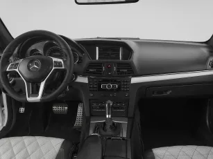 Mercedes-Benz  9
