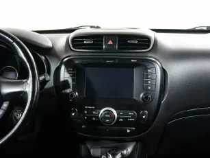 Kia  12