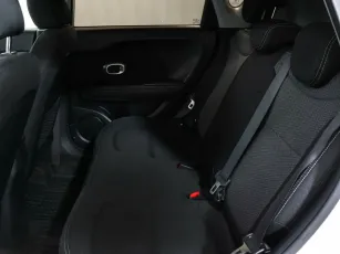 Kia  15