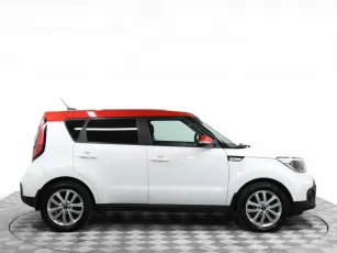 Kia  4