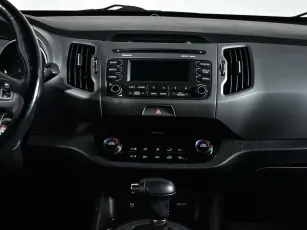 Kia  11